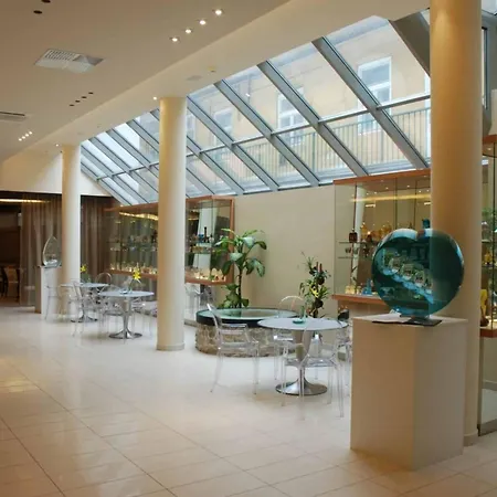 Priamo Na Hlavnej Ulici Apartman